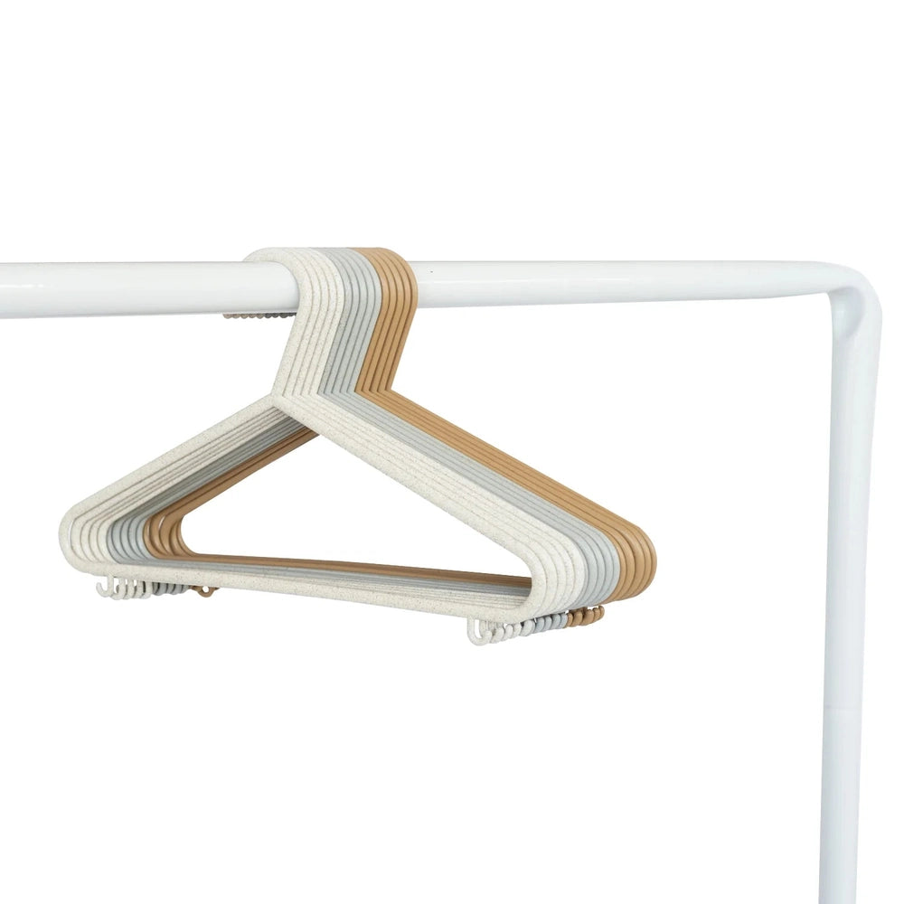 3 Sprouts baby wheat straw hangers, assorted colors, 2-pack