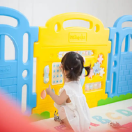 Dwinguler Castle Play Room Set