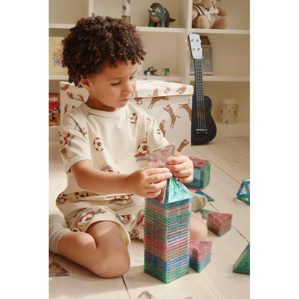 Konges Slojd basic two-piece outfit set GOTS Kick It in cream with soccer ball print for kids
