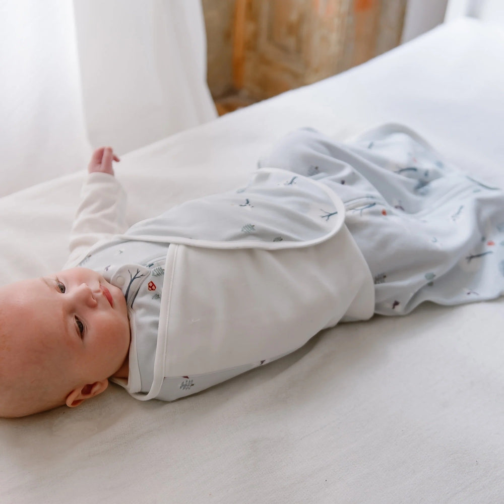 Nest Designs Organic Cotton Swaddle Sleep Bag 0.5 Tog Snowy Snuggles