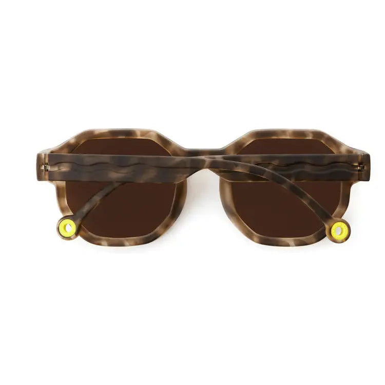 OLIVIO & CO Square Sunglasses Creative Edition D tortoiseshell, brown lenses with yellow accent circles at hinges