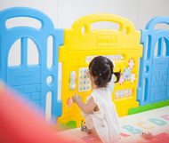 DWINGULER CASTLE PLAY ROOM SET