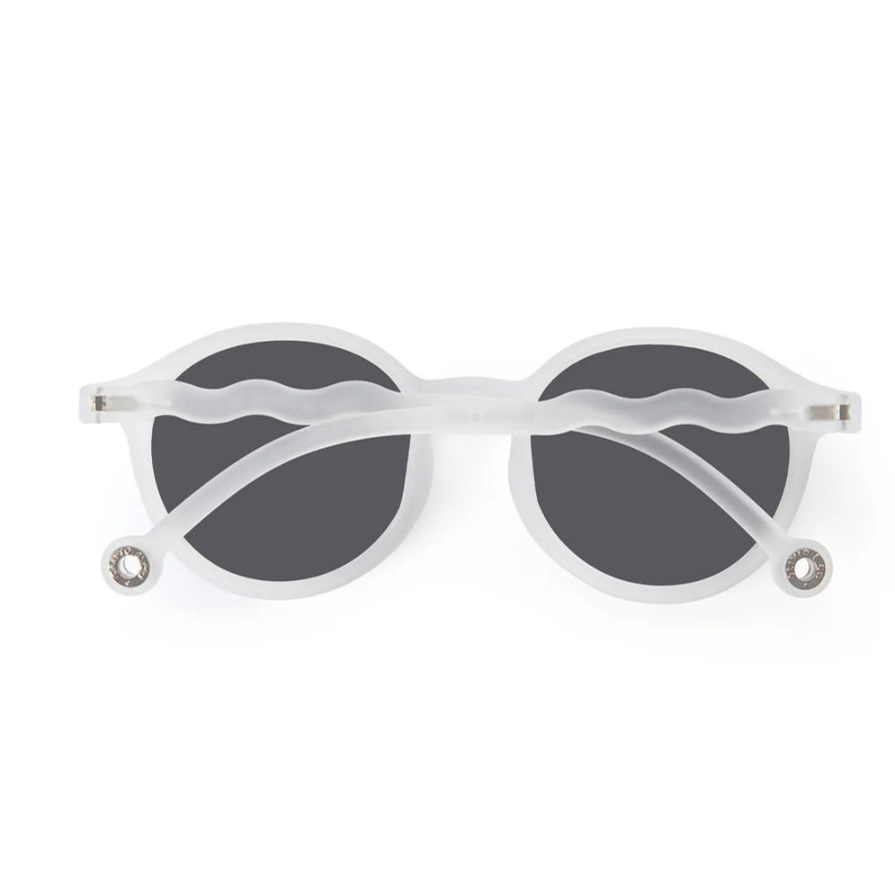 Olivio & Co Oval Sunglasses Adult Classic Olivio Jellyfish White