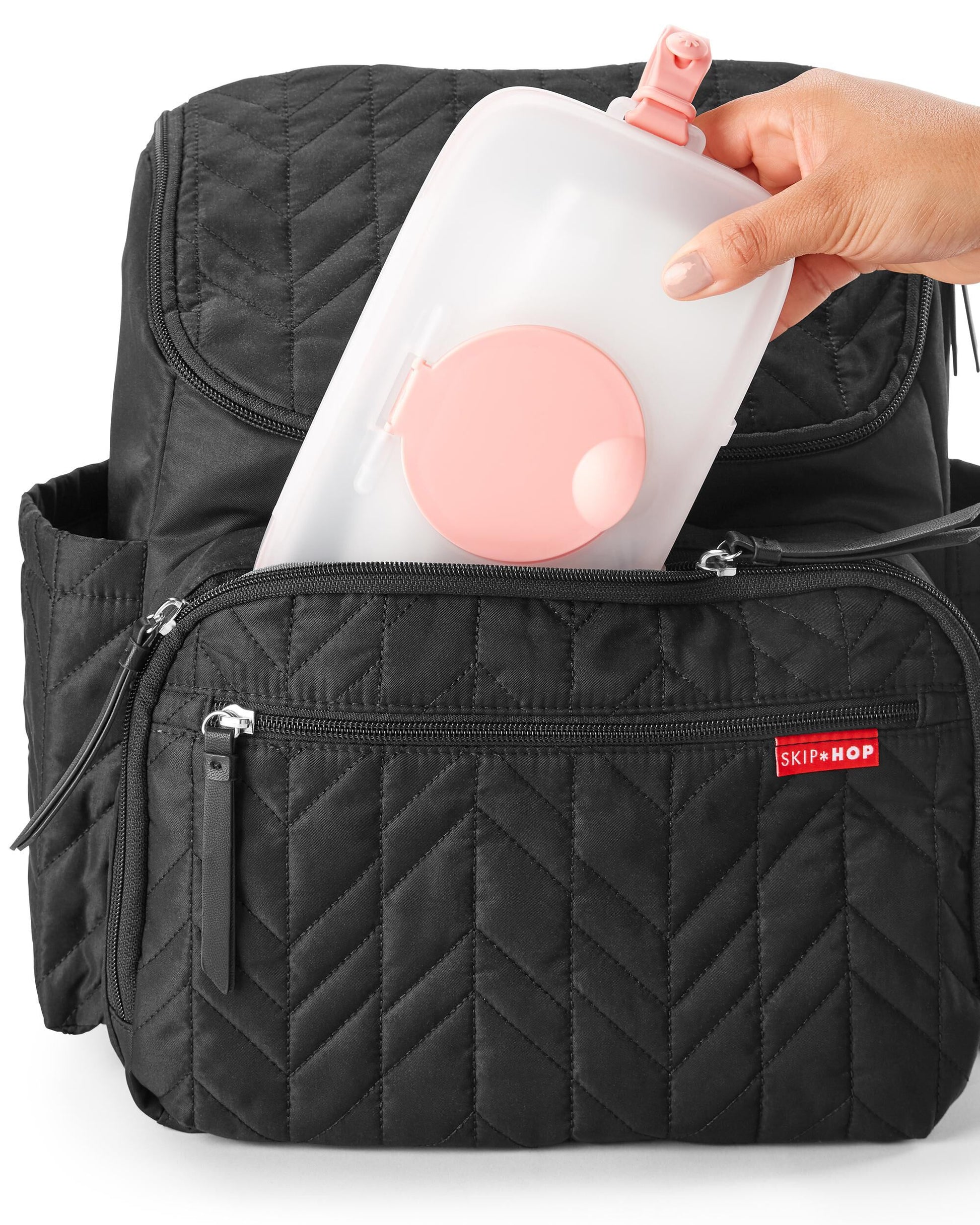 SKIP HOP GRAB & GO SNUG SEAL WIPES CASE