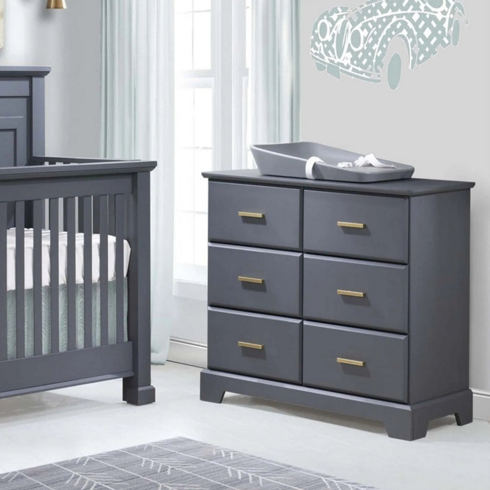 Natart Taylor King Dresser