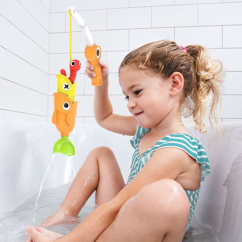 Yookidoo Catch N Sprinkle fishing set orange and yellow three fish stack
