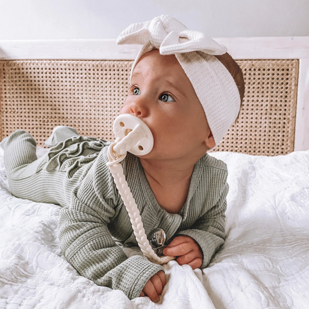Itzy Ritzy pacifier set natural rubber white