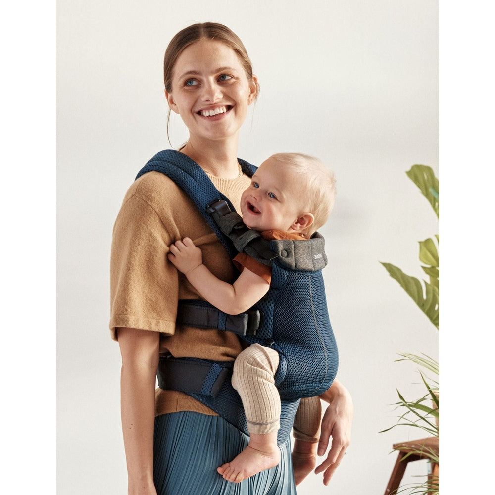 BabyBjörn Baby Carrier Free