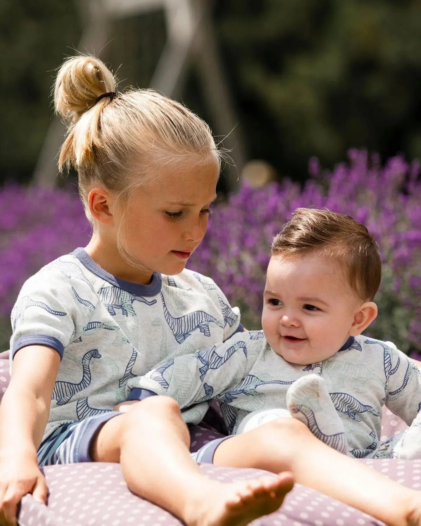 Deuxpardeux Organic Cotton Two Piece Short Pajama Set Heather Beige Printed Dinosaurs