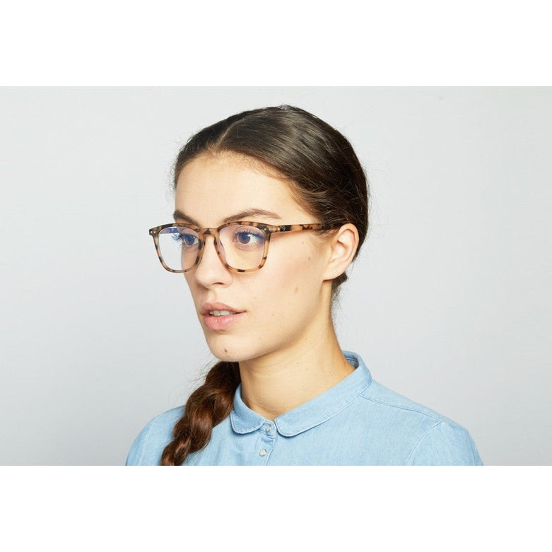 IZIPIZI Screen Adult E Light Tortoise eyeglasses with tortoise frame and blue light protection