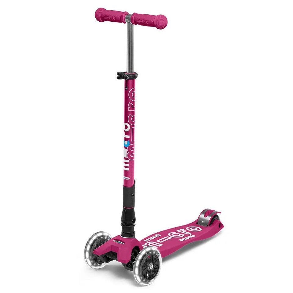 Micro Maxi Foldable Deluxe Led Scooter