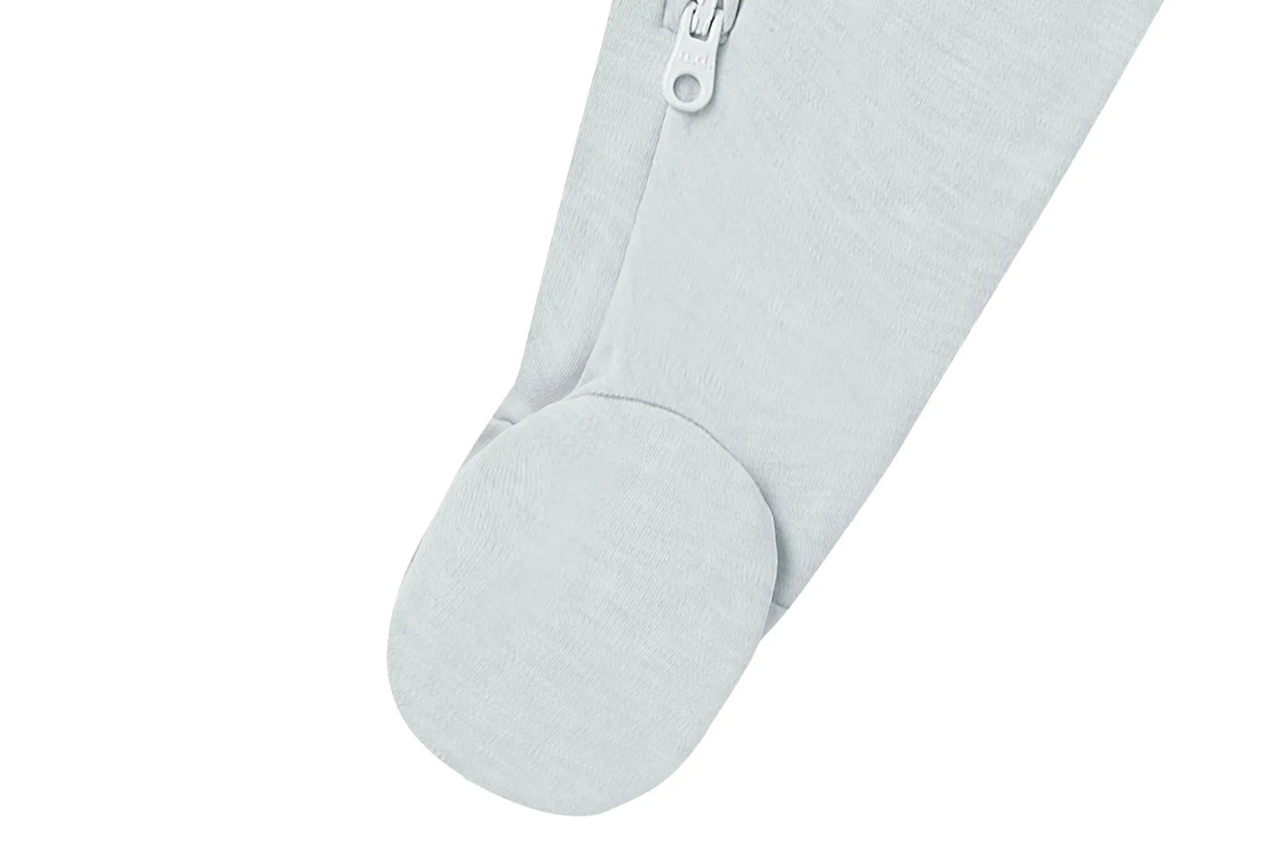NEST DESIGNS TANBOOCEL LONG SLEEVE FOOTED SLEEPER- PANTONE ICE FLOW - baby enRoute