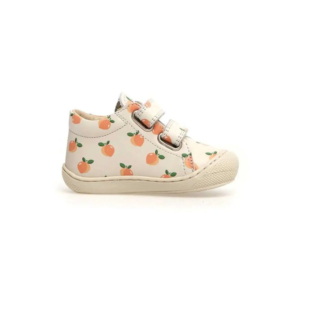 Naturino Cocoon Vl White Peach baby shoe in peach print, two Velcro straps fastened for easy wear.