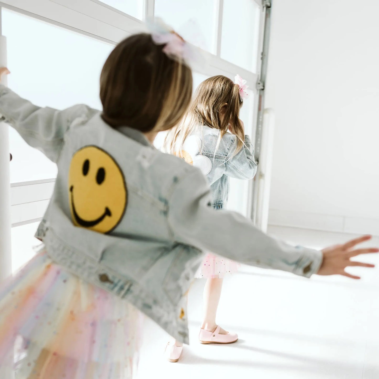 PETITE HAILEY PATCHED DENIM JACKET YELOW SMILE - baby enRoute