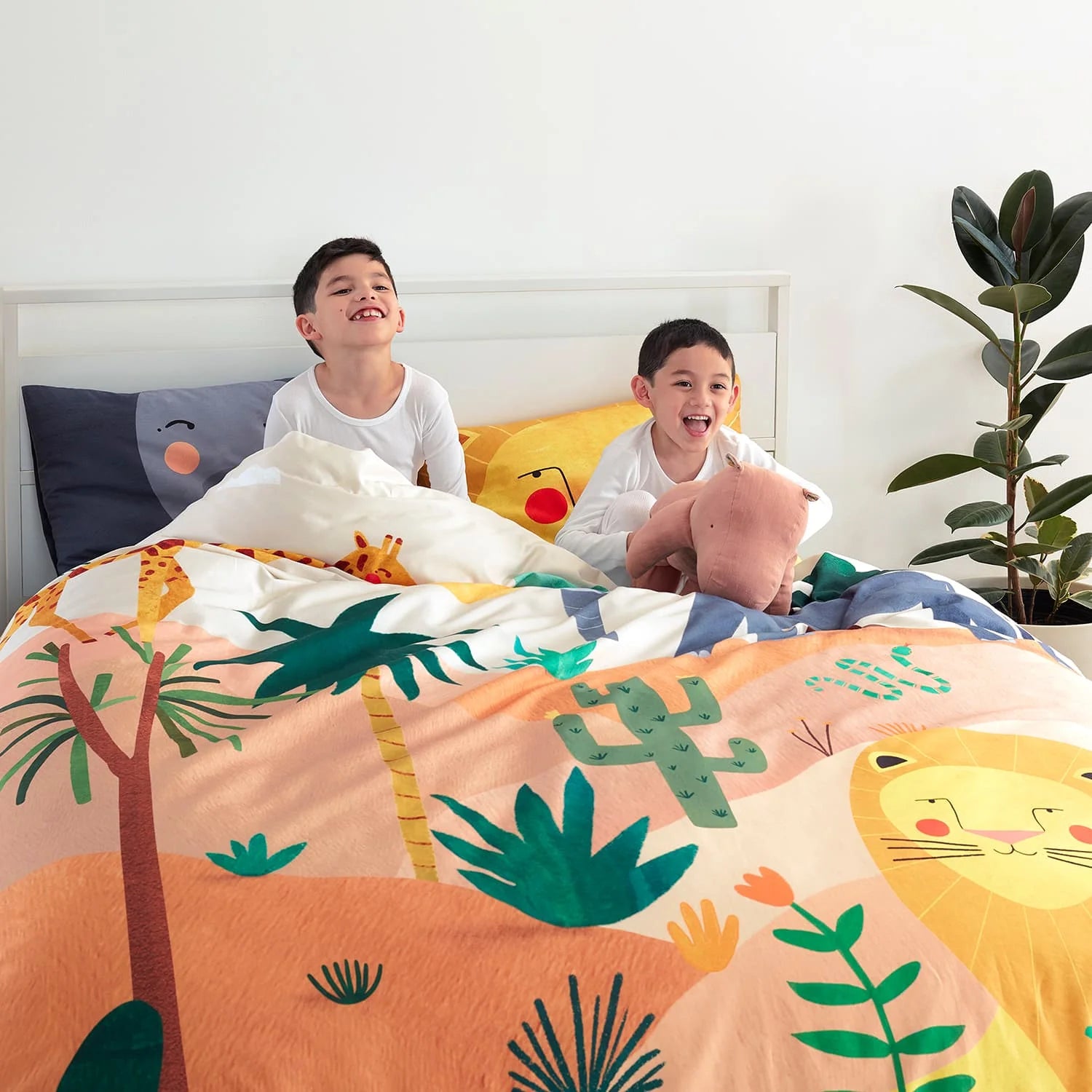ROOKIE HUMANS KIDS BEDDING SET IN THE SAVANNA
