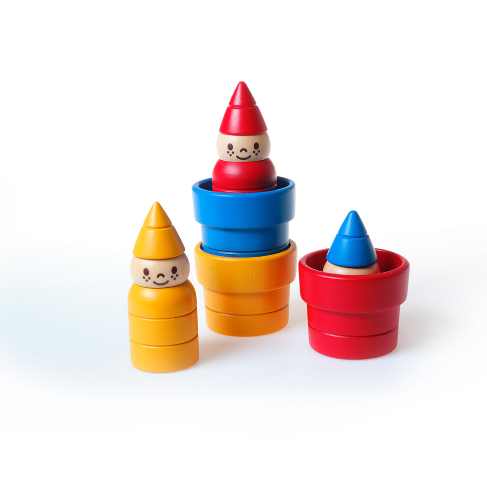 Smart Games Gnome Sweet Gnome stacking toy with colorful rings and smiling gnomes, set of 5