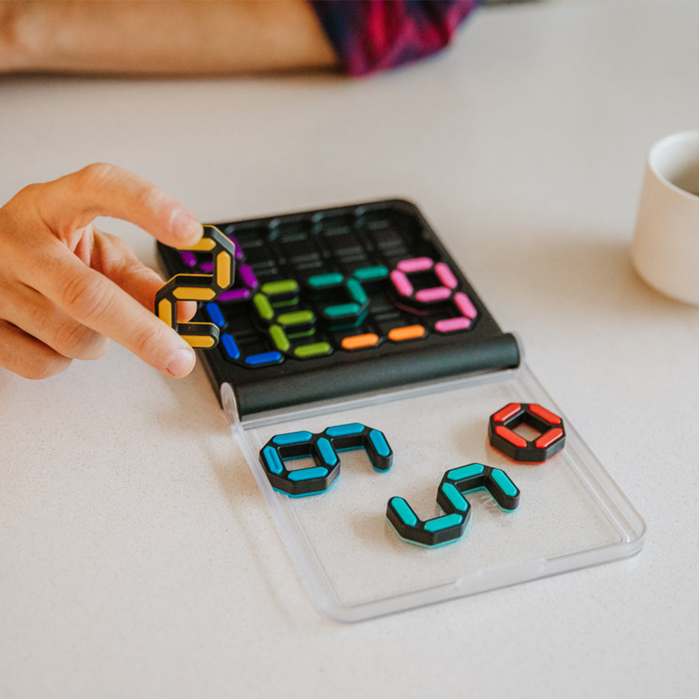 Smart Games IQ Digits puzzle set with colorful modular digits on a black tray (SMART GAMES)