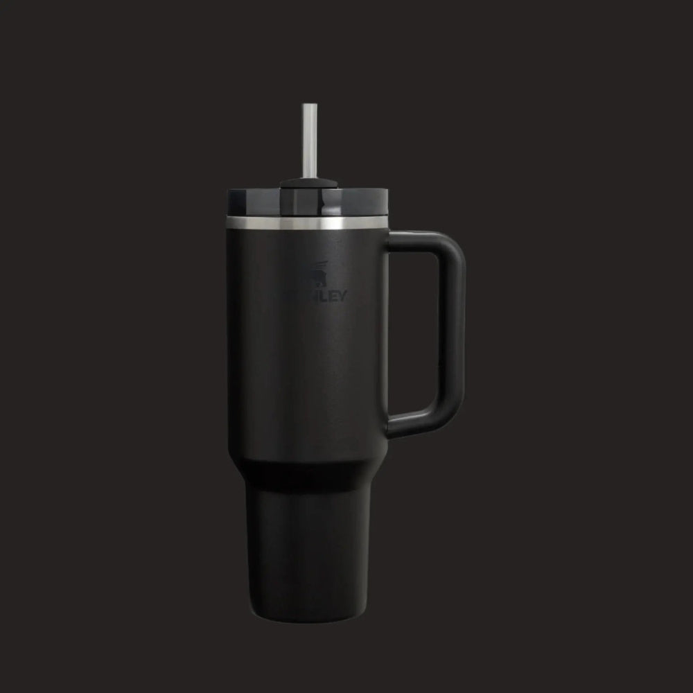 Stanley The Quencher H2.0 Flowstate Tumbler 30 oz black with straw lid and built-in handle