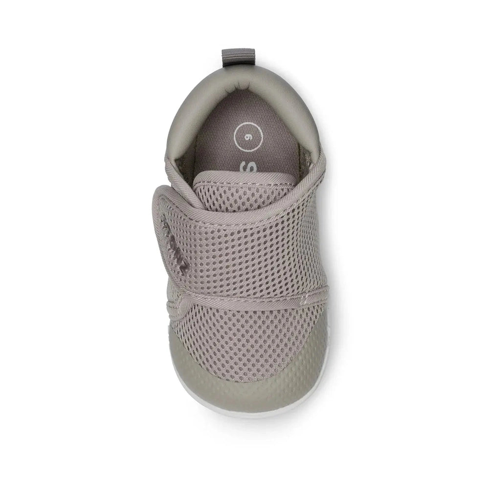 Stonz Cruiser Original Baby Shoes Dune, breathable mesh upper with strap closure, top-down view.