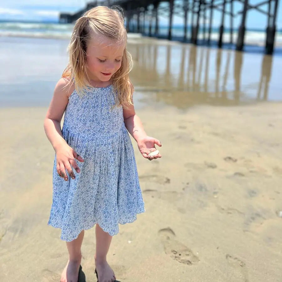 VIGNETTE STELLA DRESS IN BLUE DITSY FLORAL - baby enRoute