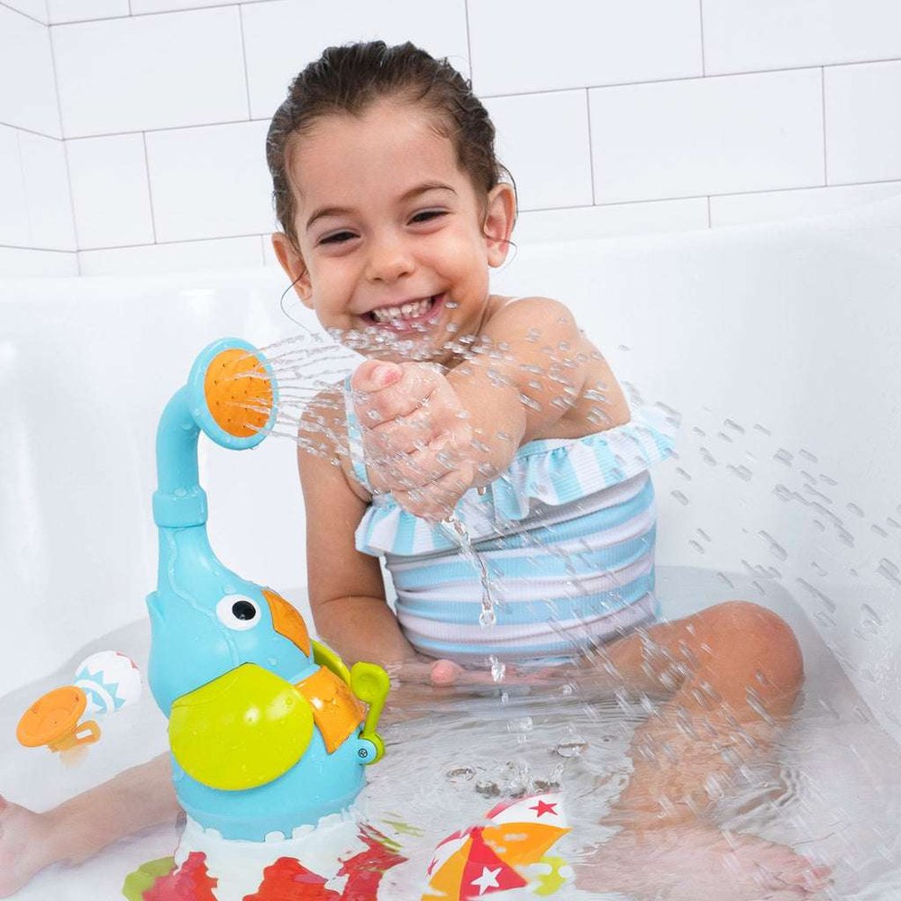 Yookidoo Elefountain bath toy; blue elephant fountain squirting water for kids