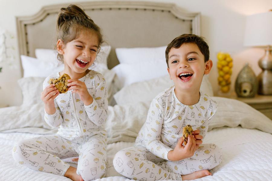 BELLABU BEAR MILK AND COOKIES ORIGINAL BAMBOO KIDS PAJAMAS