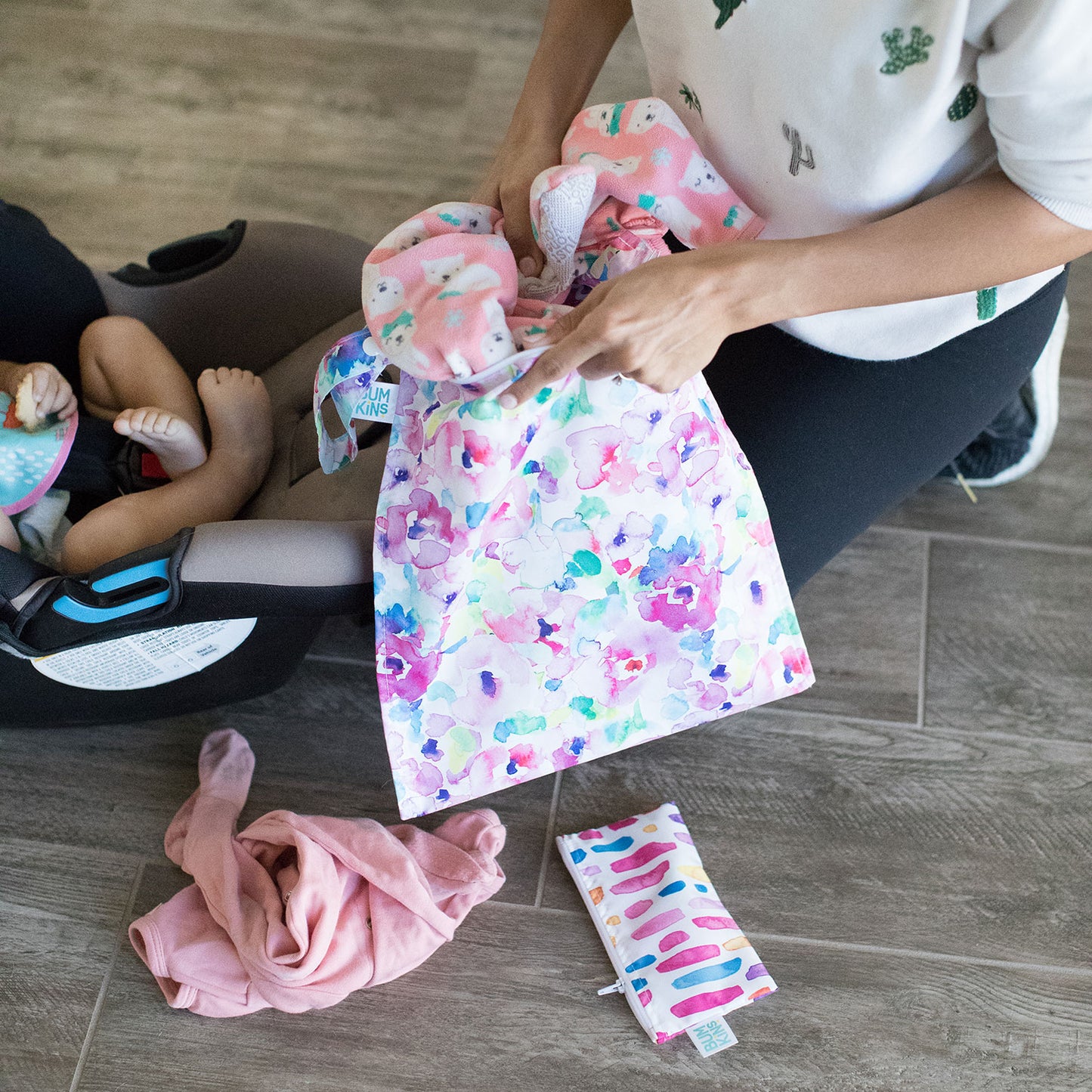 BUMKINS WET BAG - WATERCOLOUR FLOWER - baby enRoute