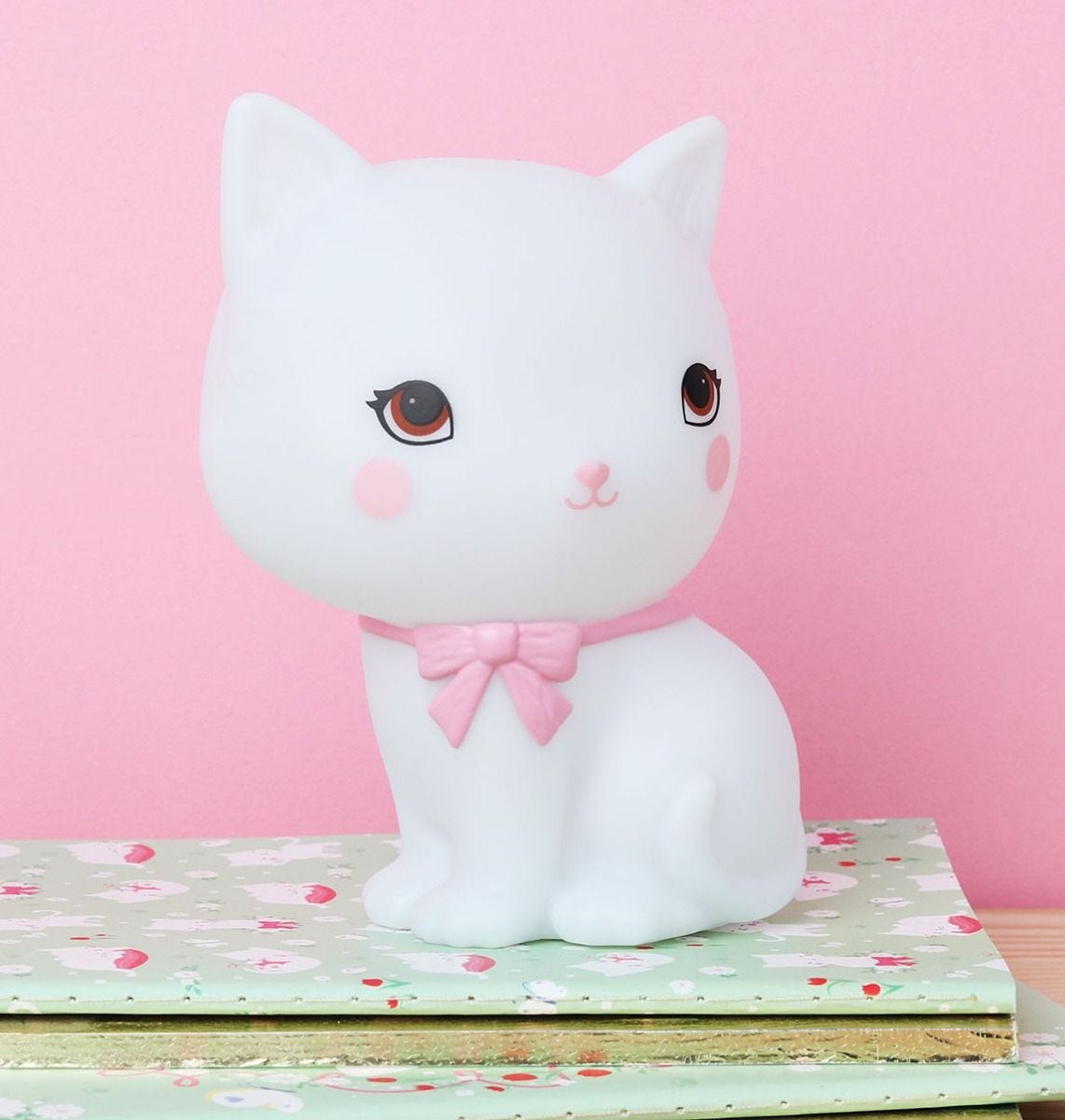 QHOUSE KIDS A LITTLE LOVELY COMPANY LITTLE LIGHT KITTY