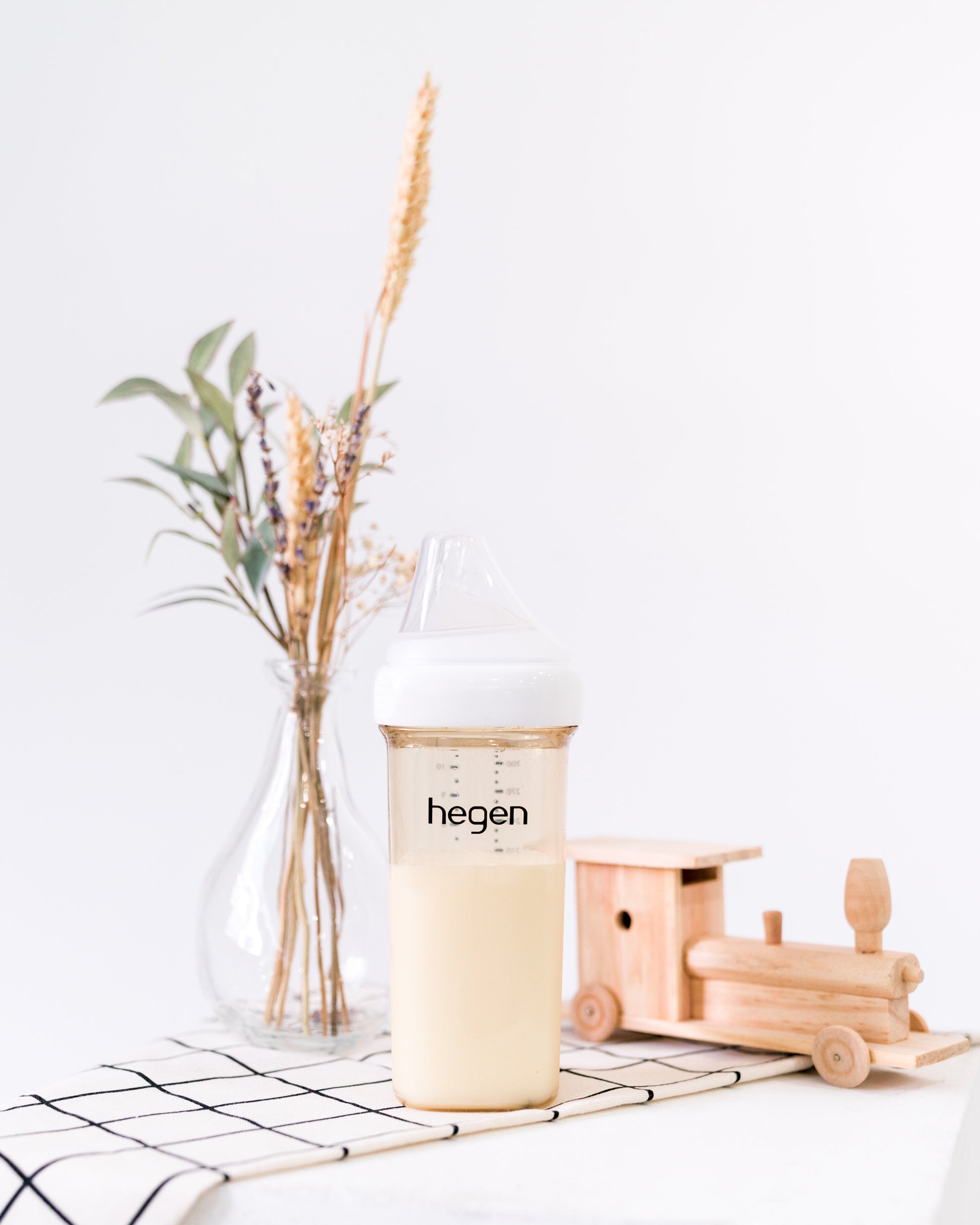 HEGEN PCTO™ FEEDING BOTTLE PPSU 240ML/8OZ
