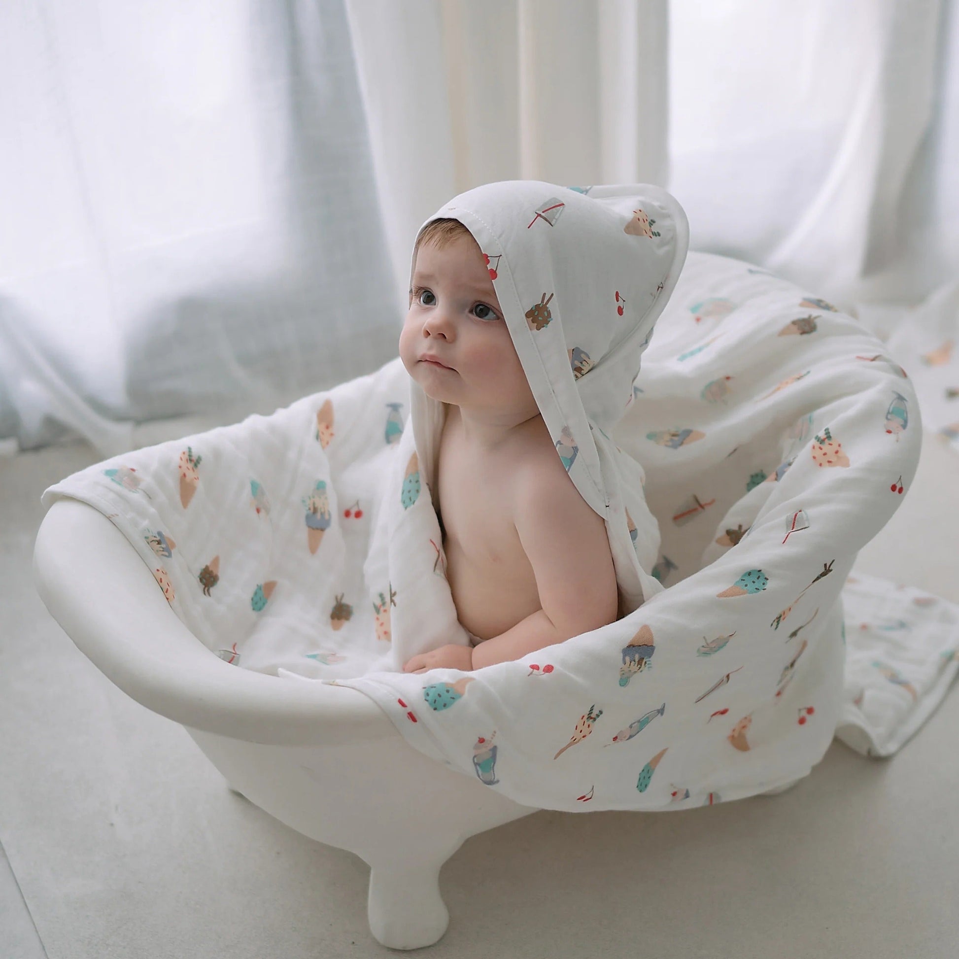 Nest Designs Organic Cotton 9-Layer Hooded Baby Bath Towel Ice Cream Summer