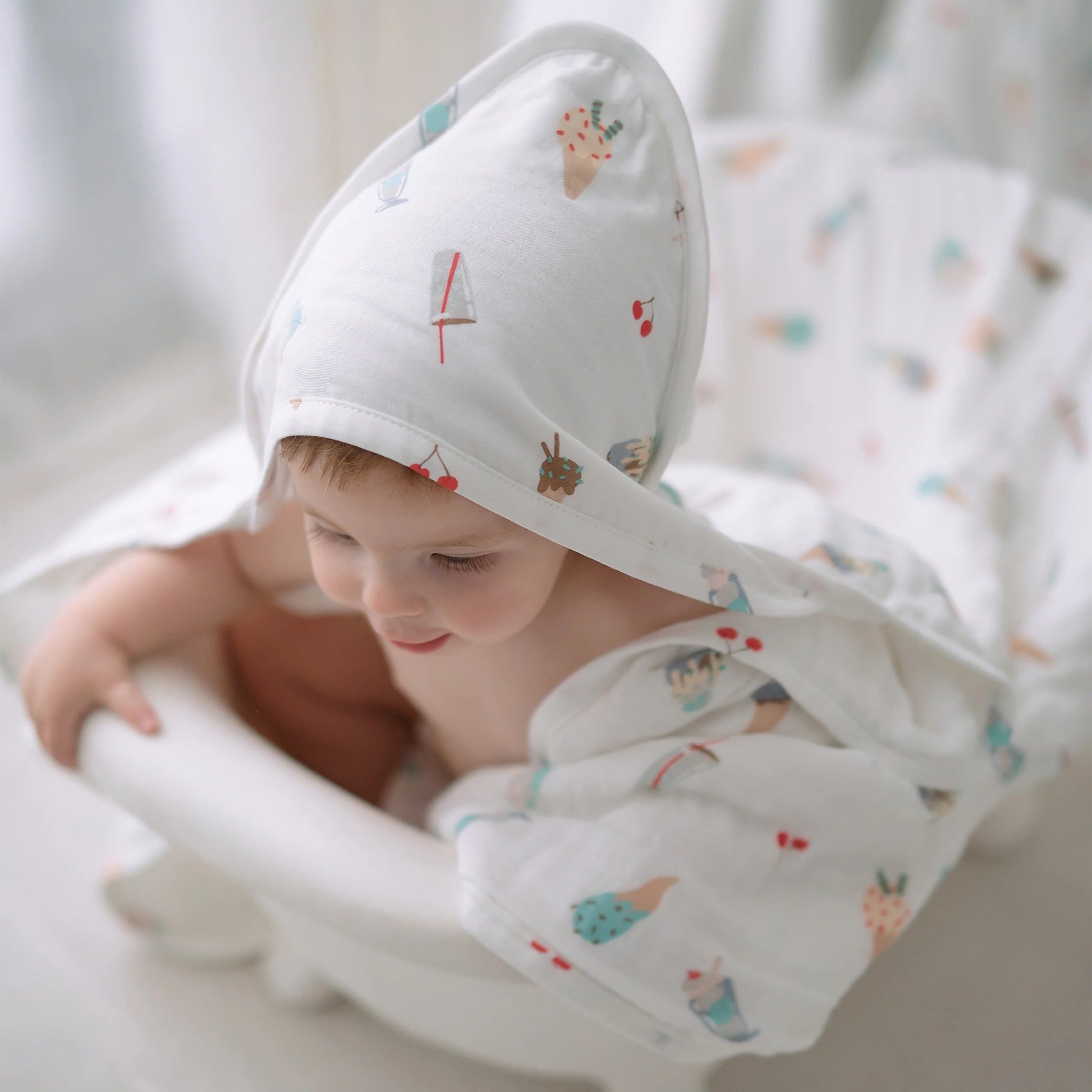 Nest Designs Organic Cotton 9-Layer Hooded Baby Bath Towel Ice Cream Summer