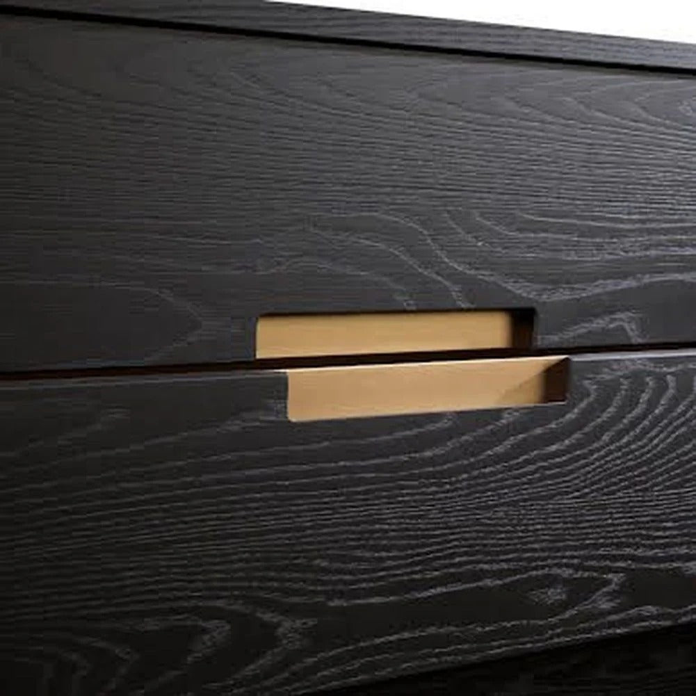 Natart Signature Series Como 8 Drawer 65 Inch King Dresser