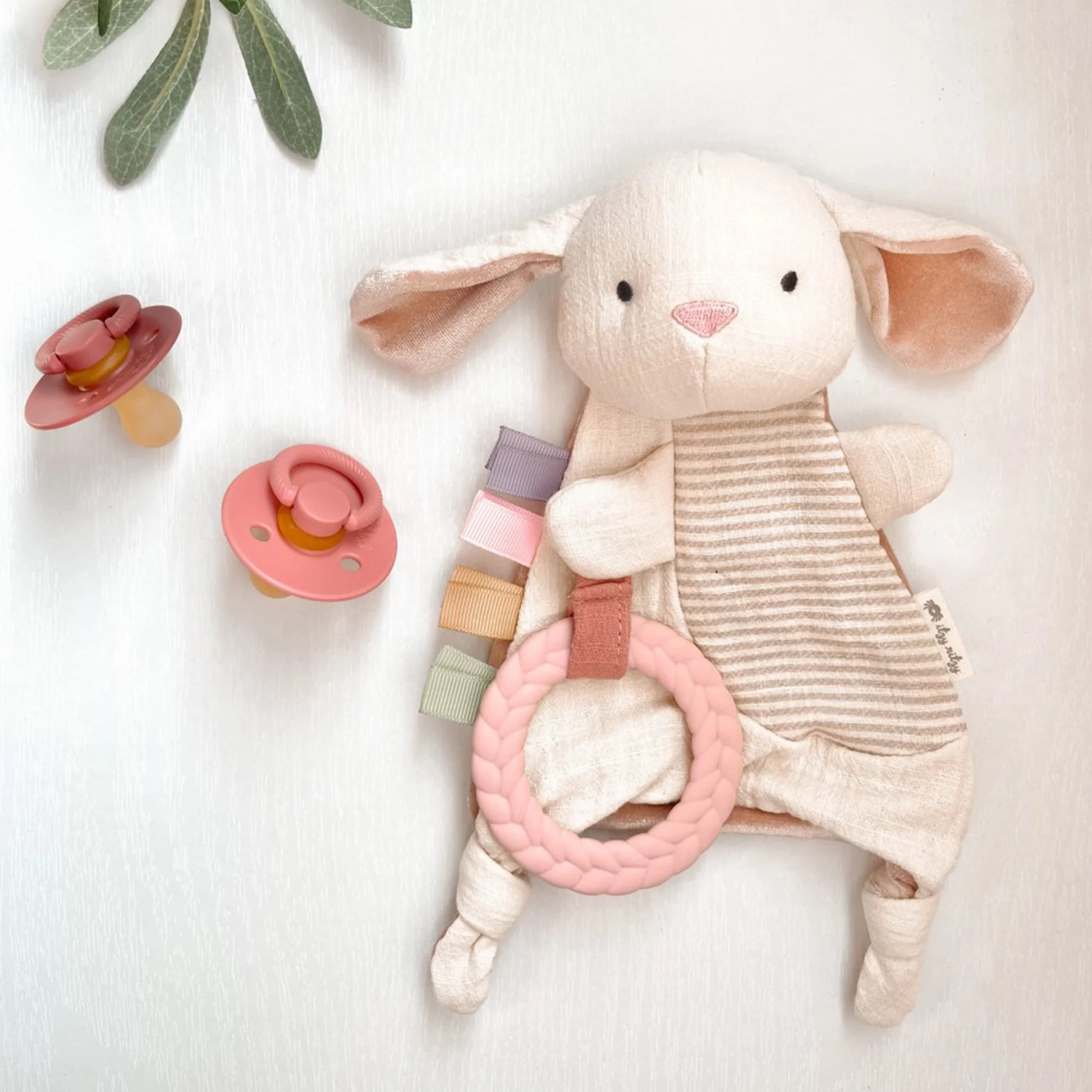 Itzy Ritzy Bitzy Crinkle Sensory Toy With Teether