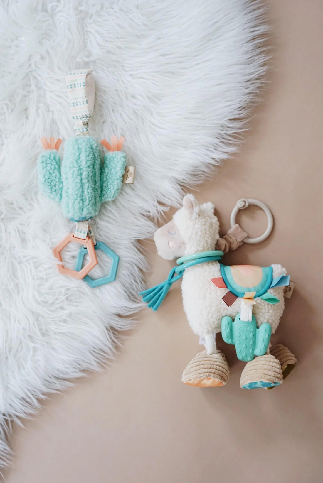 Itzy Ritzy Itzy Friends Link & Love Activity Plush