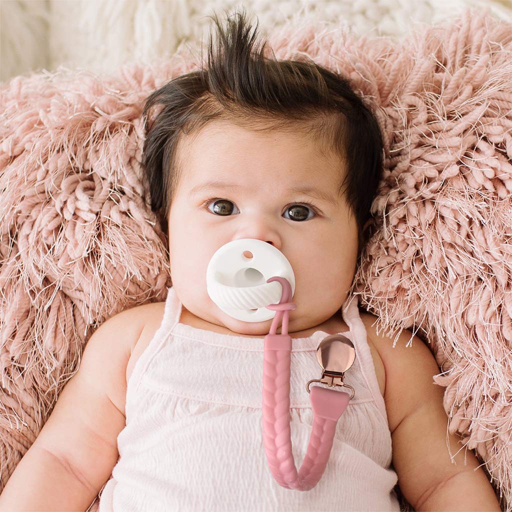 ITZY RITZY SWEETIE STRAP BRAIDED PACIFIER CLIP - baby enRoute