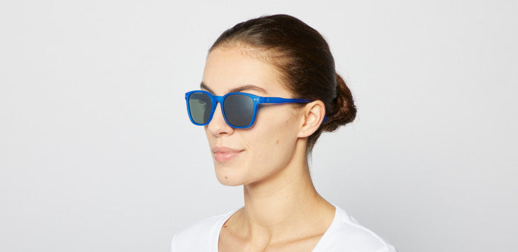 IZIPIZI NAUTIC SUNGLASSES ADULT KING BLUE GREEN POLARIZED LENSES