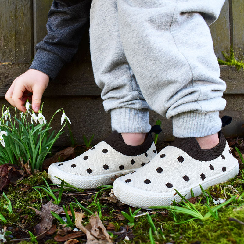 JAN & JUL GRAPHIC KNIT SHOES DOTS