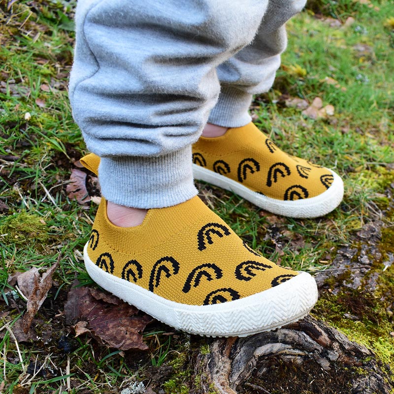 JAN & JUL GRAPHIC KNIT SHOES MUSTARD RAINBOW