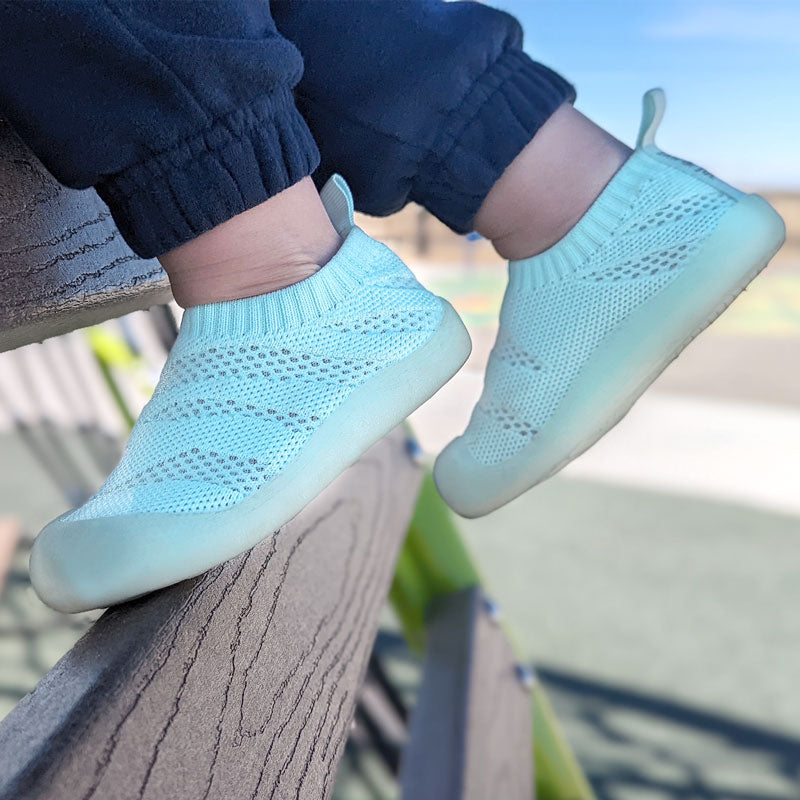 JAN & JUL JELLY JUMPER FLOW SHOES MINT