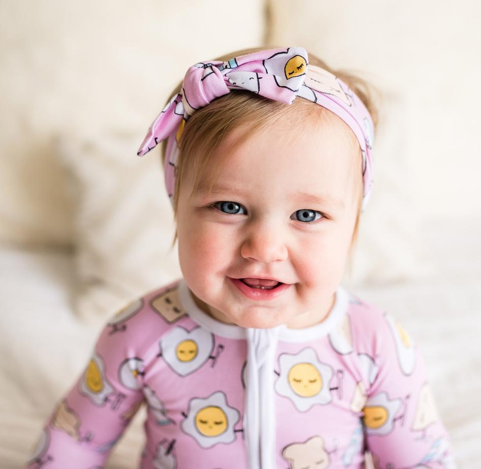 LITTLE SLEEPIES BAMBOO ZIP ROMPER/SLEEPER PINK BREAKFAST
