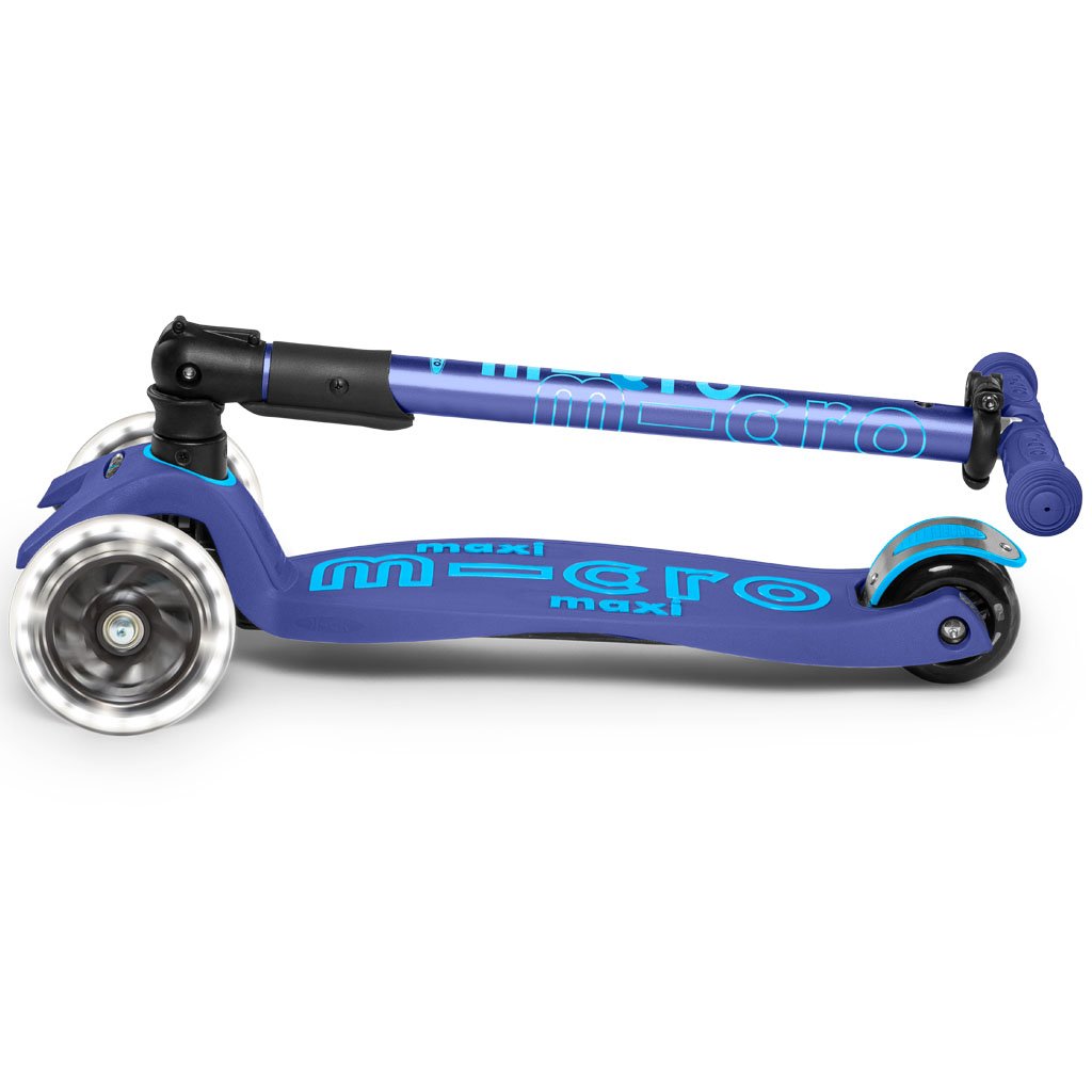MICRO MAXI DELUXE FOLDABLE LED SCOOTER. - baby enRoute
