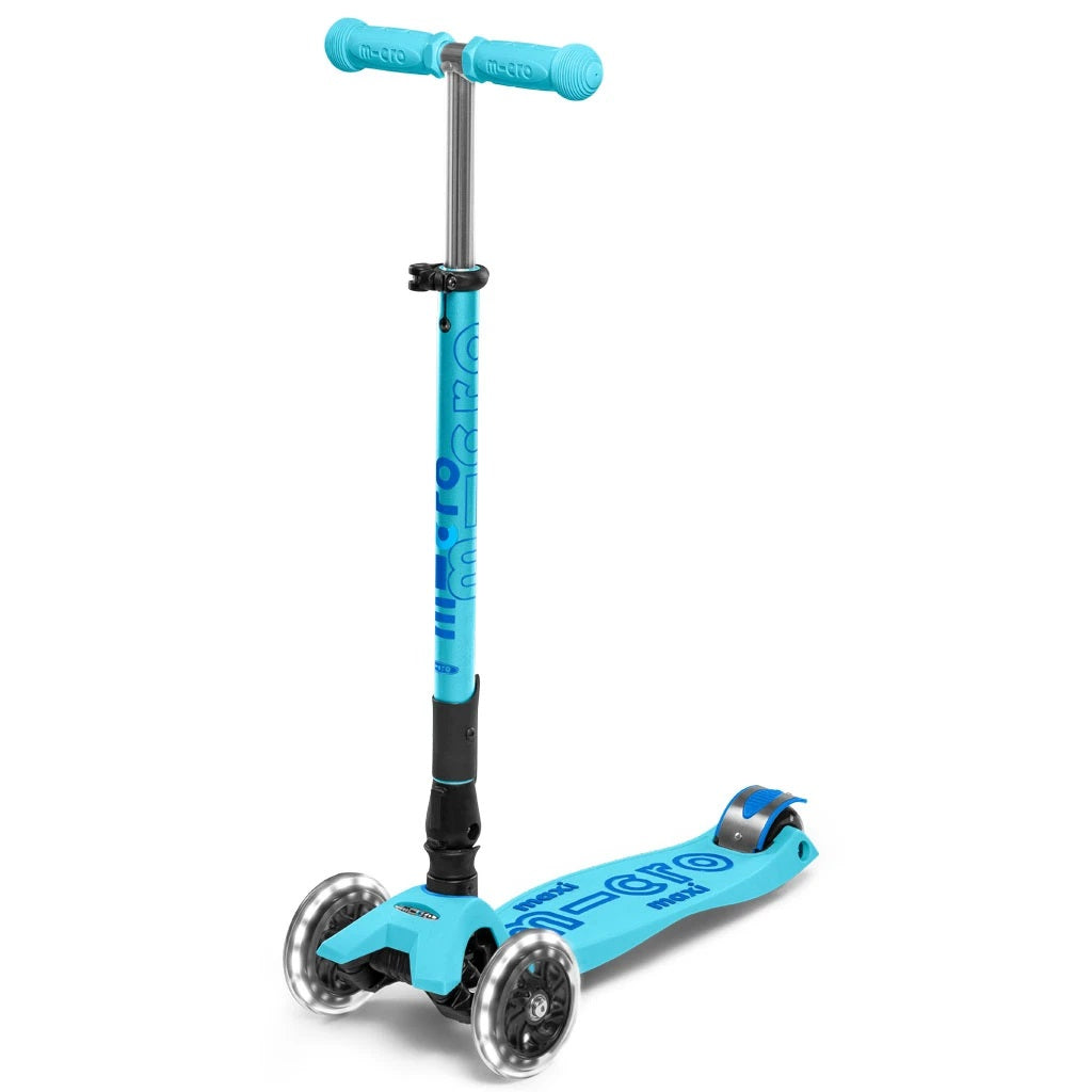 MICRO MAXI DELUXE FOLDABLE LED SCOOTER