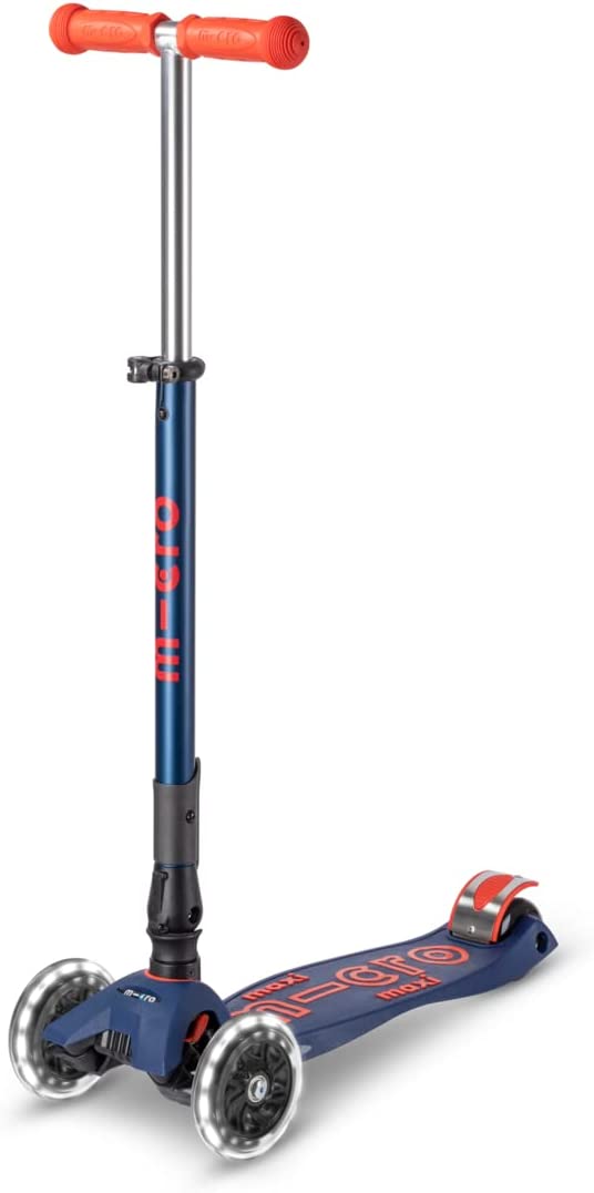 MICRO MAXI DELUXE FOLDABLE LED SCOOTER