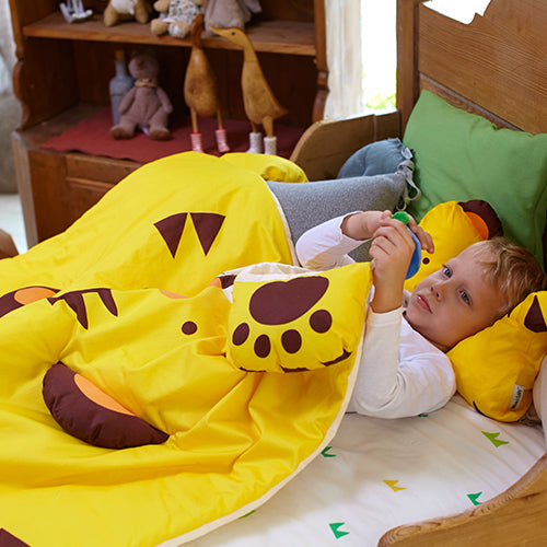 MILO & GABBY TODDLER 3D ANIMAL SHAPED BLANKET
