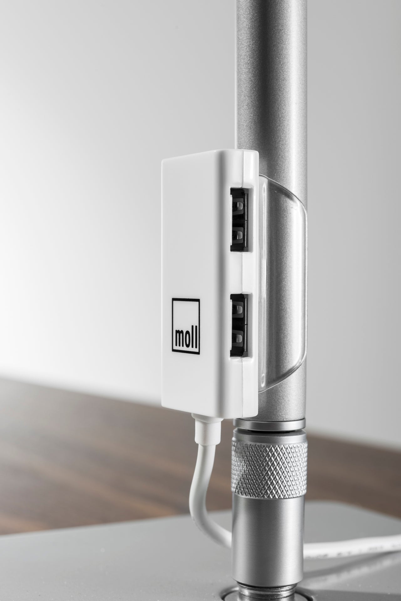 MOLL L7 DESIGNER LED LAMP