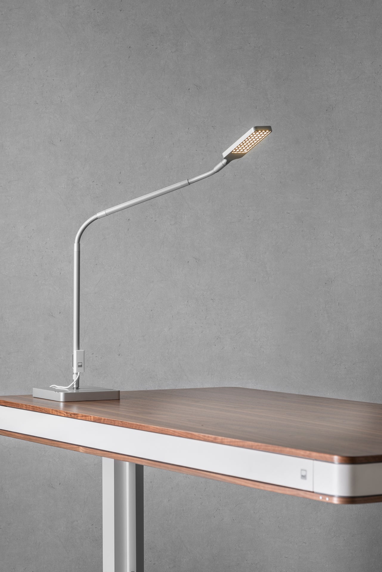 MOLL L7 DESIGNER LED LAMP
