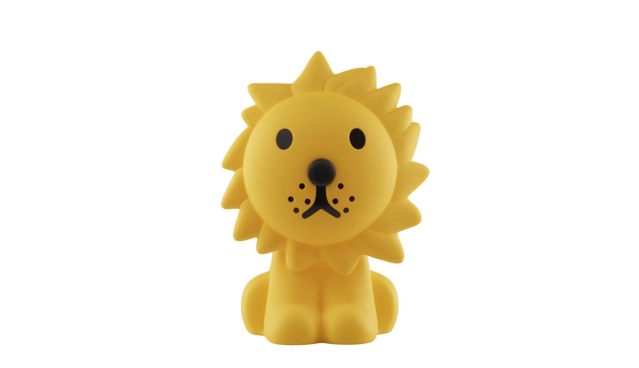 Mr Maria First Light Lion