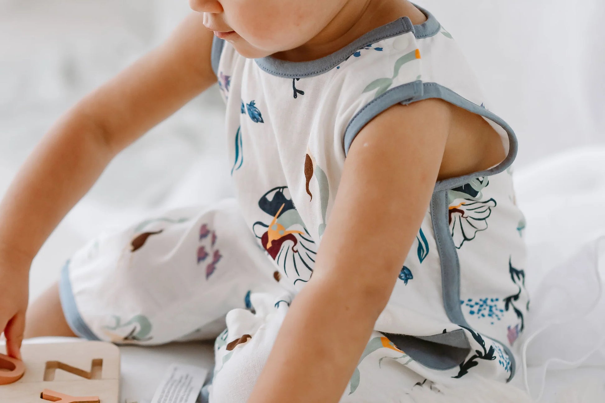 NEST DESIGNS BAMBOO SLEEVELESS ROMPER - SPLISH SPLASH