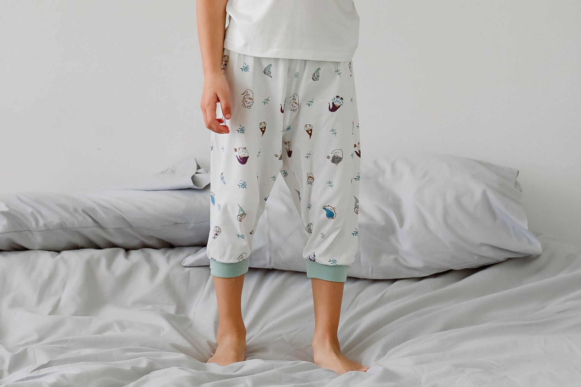 NEST DESIGNS BAMBOO SHORT SLEEVE PLAY SET - OH GNOME