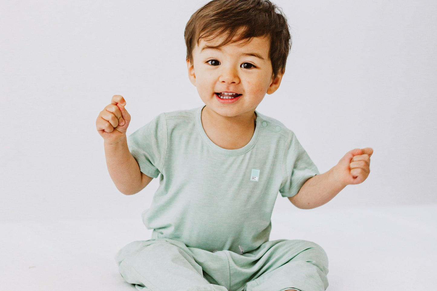 NEST DESIGNS BAMBOO JERSEY SHORT SLEEVE T-SHIRT - PANTONE HARBOR GREY - baby enRoute